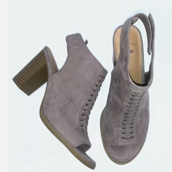 NWT GAP suede braided peep toe sandals women Size 8 block heel - Picture 2 of 9